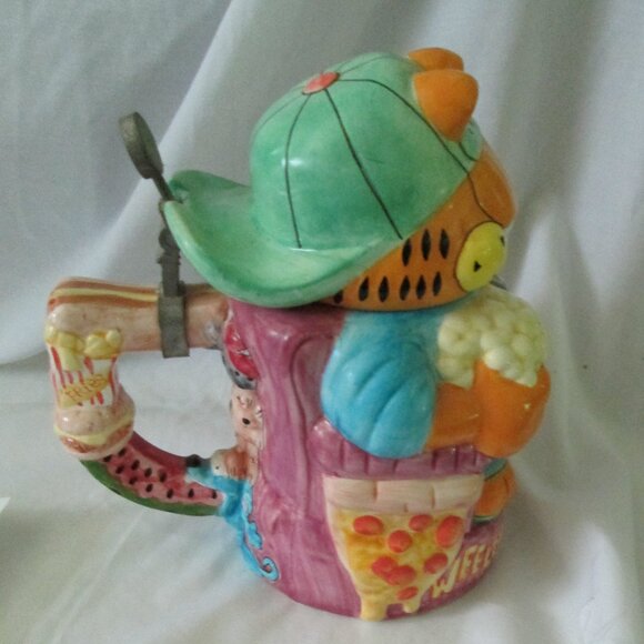 Garfield "Weekend Warrior" Stein - Picture 4 of 8